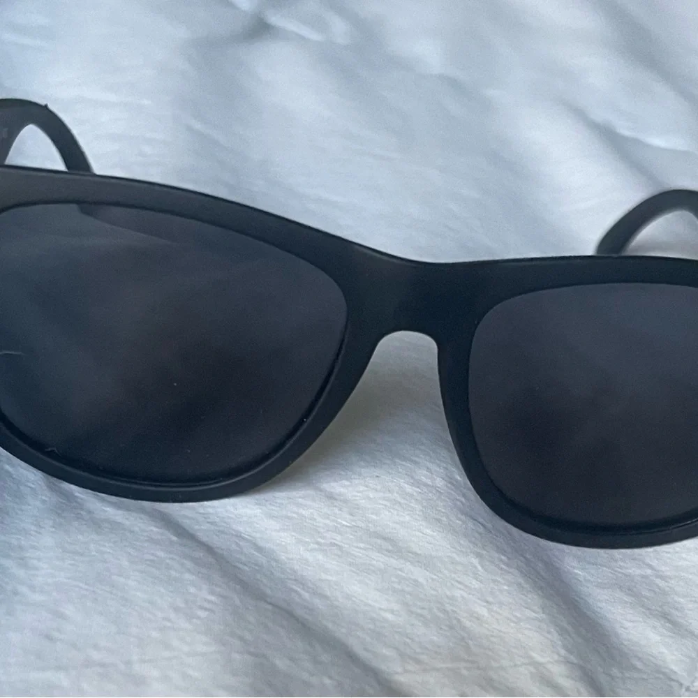 EUC - HipsterKid Classic Drifter Sunglasses - Black - Size: 0-2 YEARS